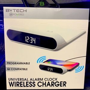 Universal Alarm Clock / WIRELESS CHARGER